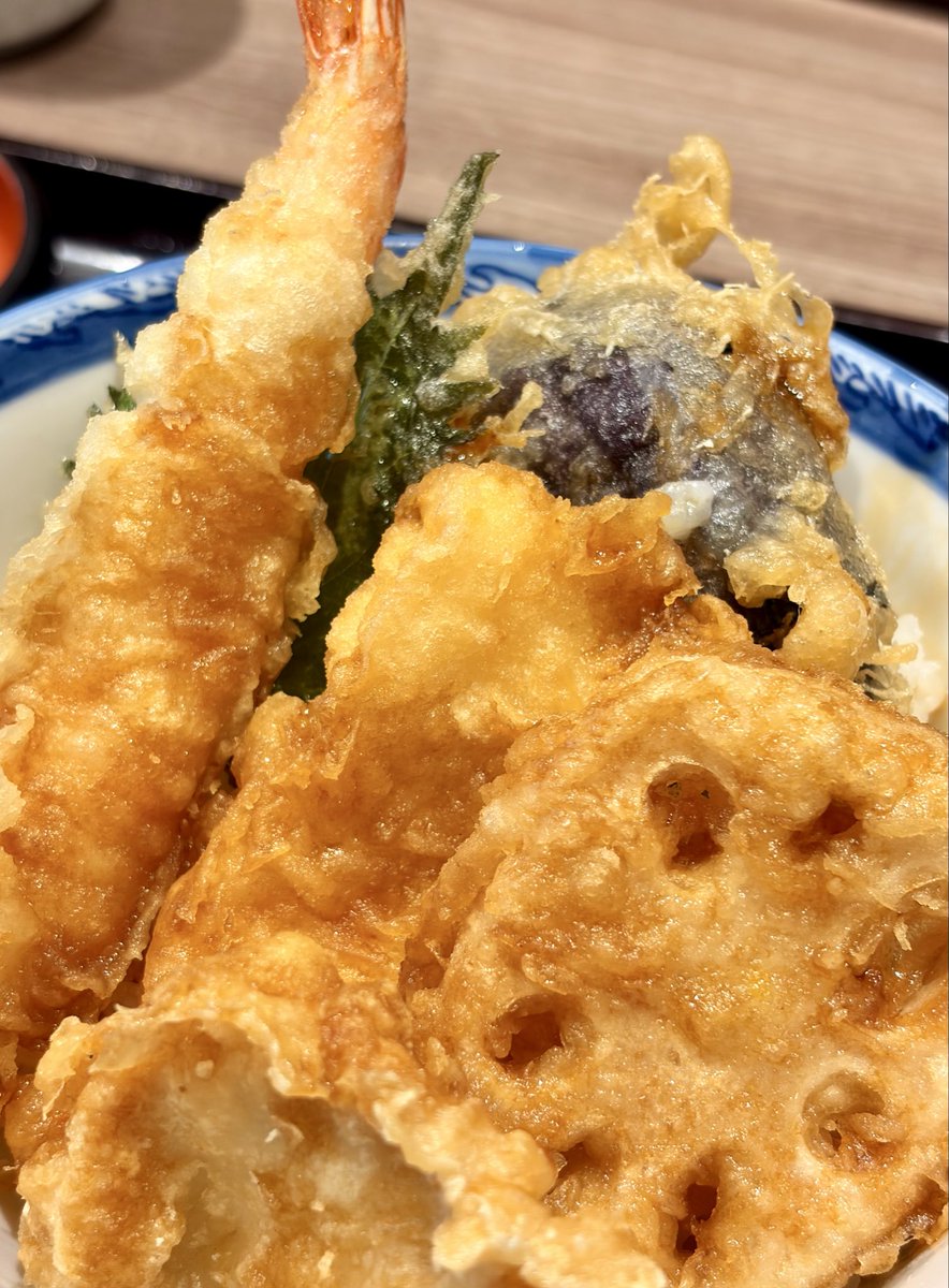 mollifier's tweet photo. お昼ご飯は天丼 https://t.co/QcMq0hC35H