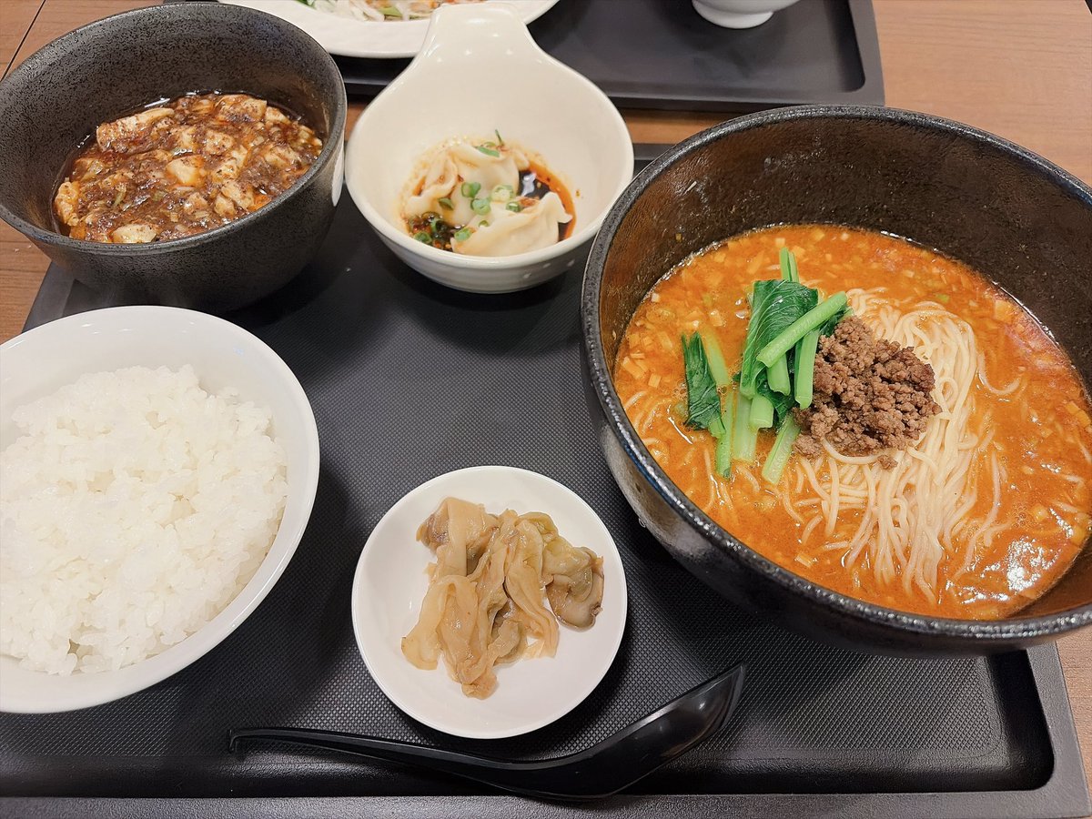 itosapo's tweet photo. またわんぱくなセットをたのんでしまった https://t.co/OFhEeoDhzR