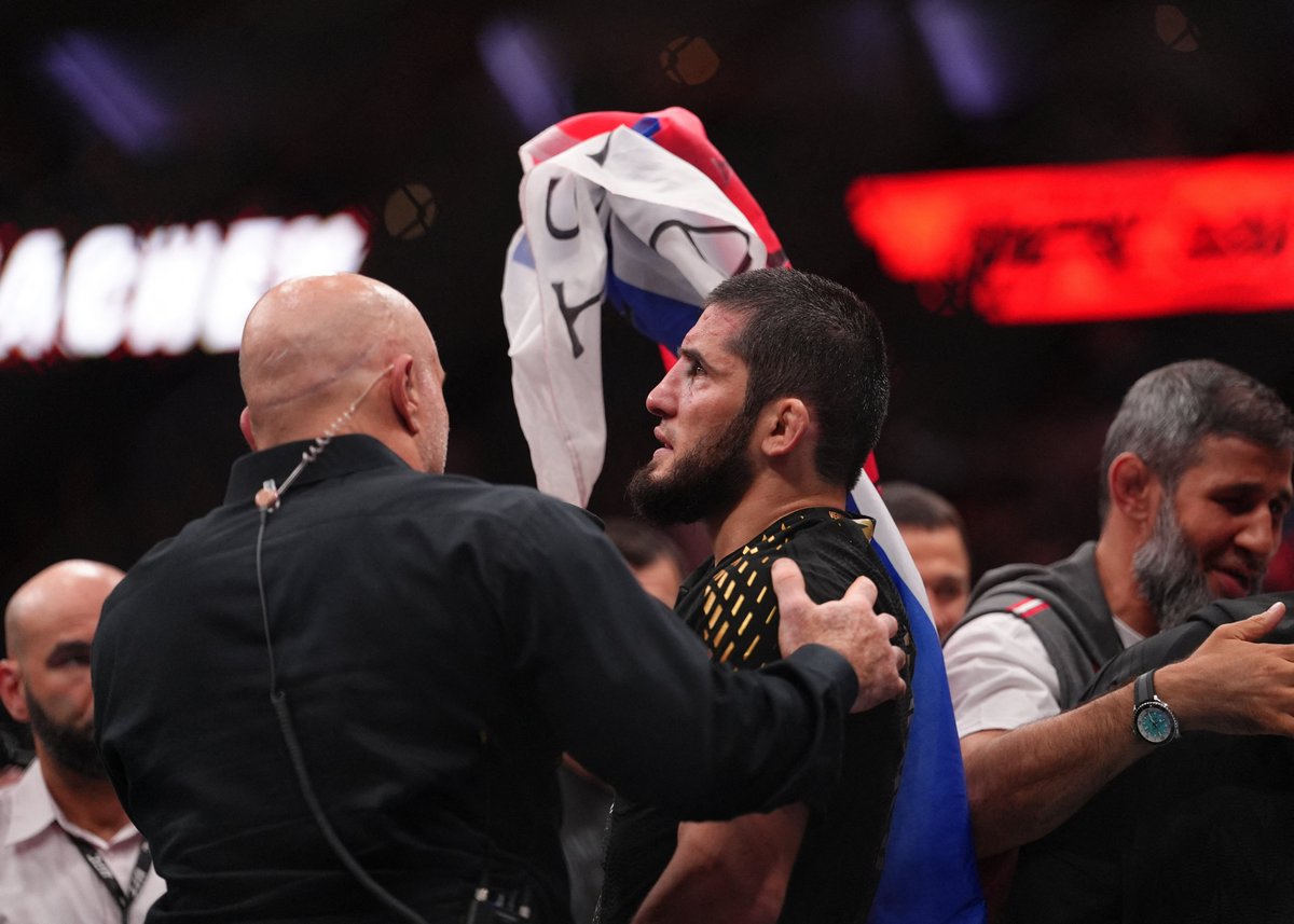 demarkesports's tweet photo. Üst üste 17. galibiyet. Rekor.

Islam. Ramazanovich. Makhachev. 🔥 https://t.co/nOHT9frThG