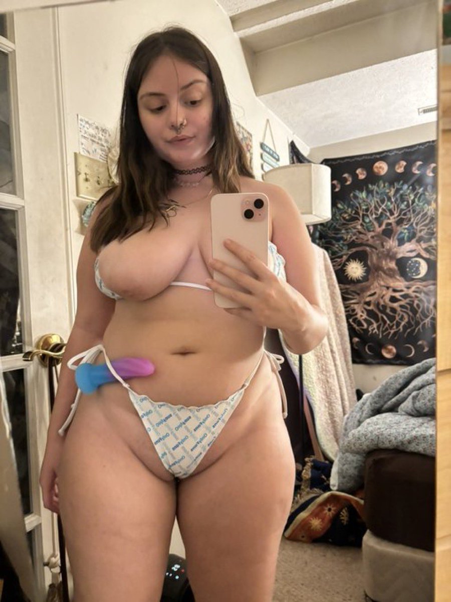 Baddieebabe100's tweet photo. Face-Time or sext hmu daddy xx #nsfwtwt #agegap #nolimits #nstw #buyingcontent https://t.co/2yohDQH5RC