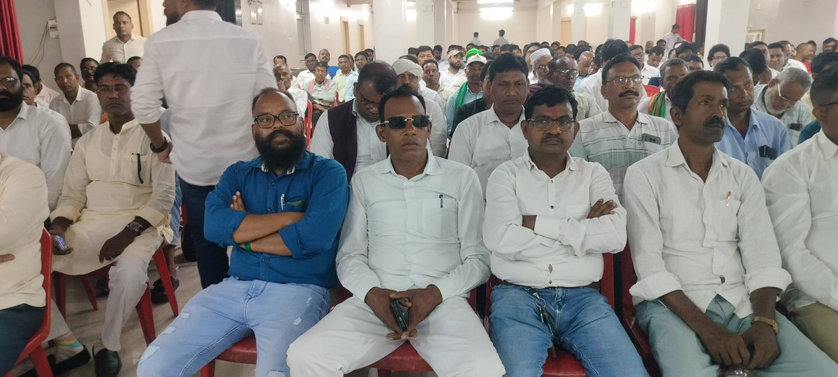 JmmAjit's tweet photo. आज झामुमो केंद्रीय कमिटी द्वारा निर्देशित बोकारो जिला कमेटी के अध्यक्षता में केंद्रीय सरकार द्वारा खान एवं खनिज संपदा विनियम संशोधित विधेयक बिल का विरोध के सम्बन्ध बैठक आहूत हो चुका है। @HemantSorenJMM 
@JMMKalpanaSoren @JmmJharkhand @VinodPandeyJMM https://t.co/ZMQjBvTt71