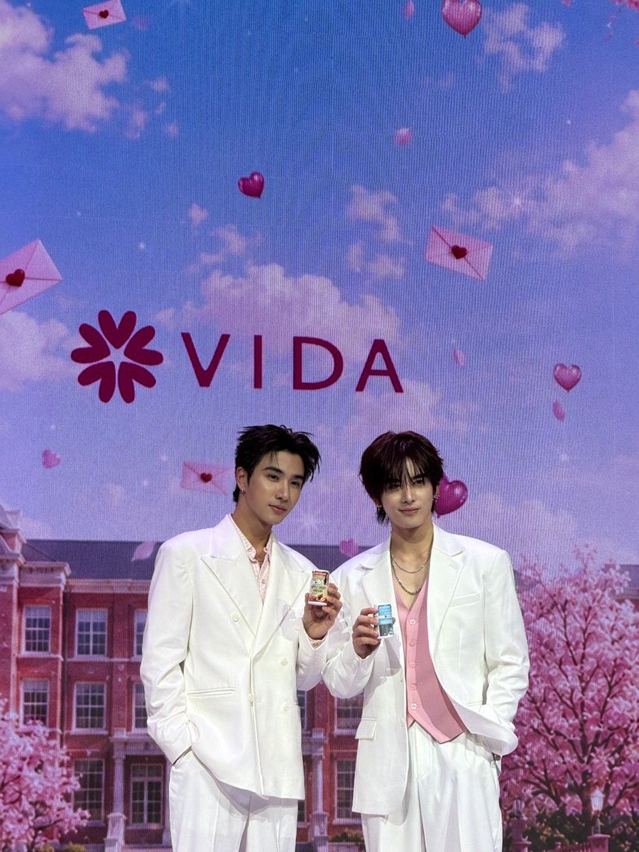 Vidathailand's tweet photo. PERTHSANTA LOVE CLASS
#VIDALoveLessonxPerthSanta
#PerthSanta #เพิร์ธแซนต้า https://t.co/5xa2utSMGb