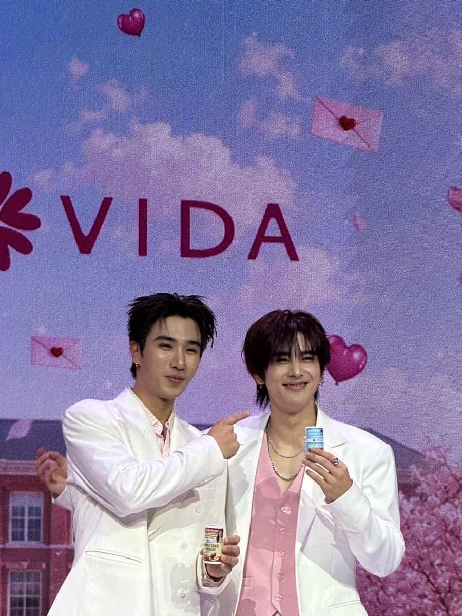 Vidathailand's tweet photo. PERTHSANTA LOVE CLASS
#VIDALoveLessonxPerthSanta
#PerthSanta #เพิร์ธแซนต้า https://t.co/5xa2utSMGb