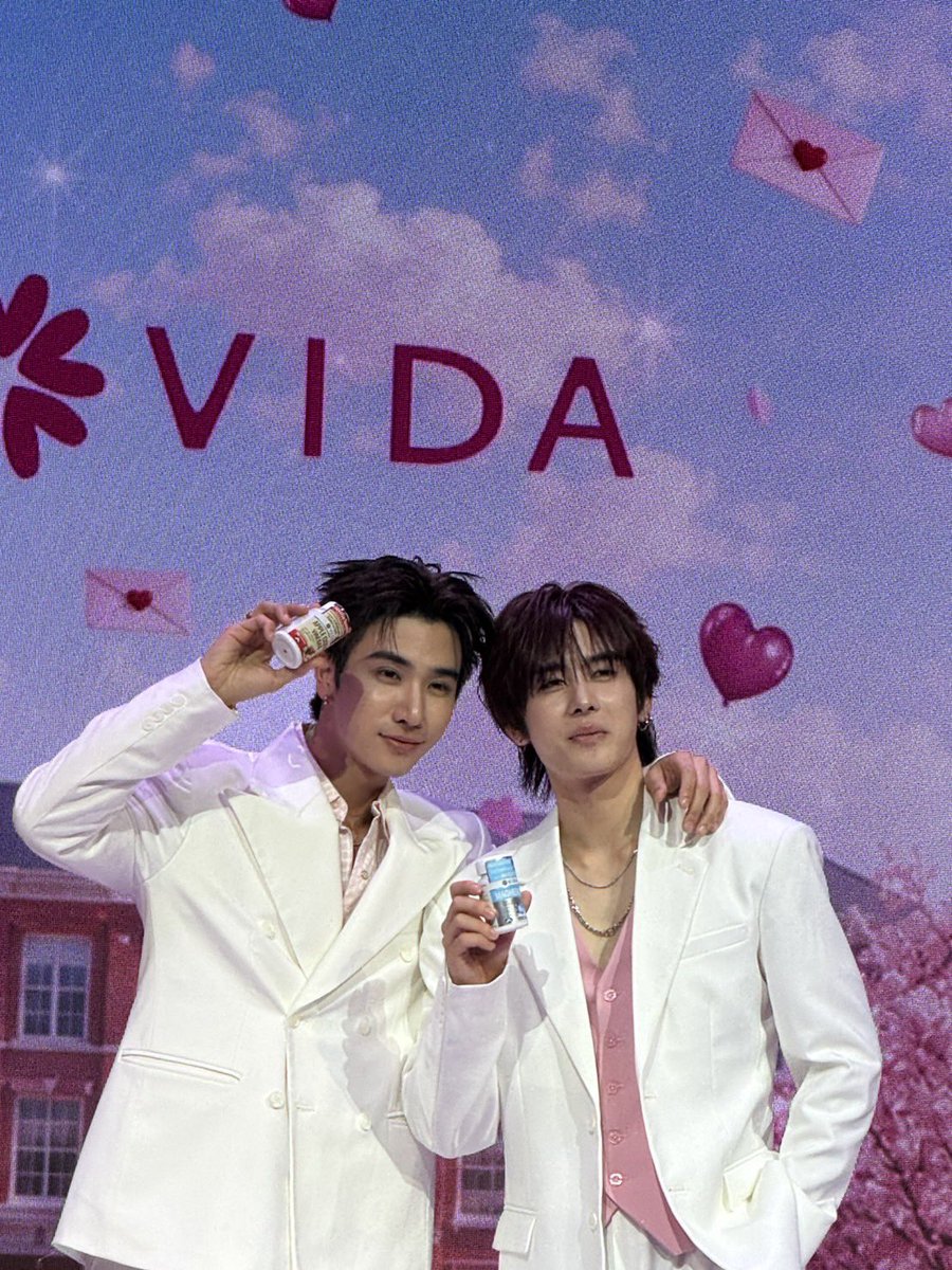 Vidathailand's tweet photo. PERTHSANTA LOVE CLASS
#VIDALoveLessonxPerthSanta
#PerthSanta #เพิร์ธแซนต้า https://t.co/5xa2utSMGb