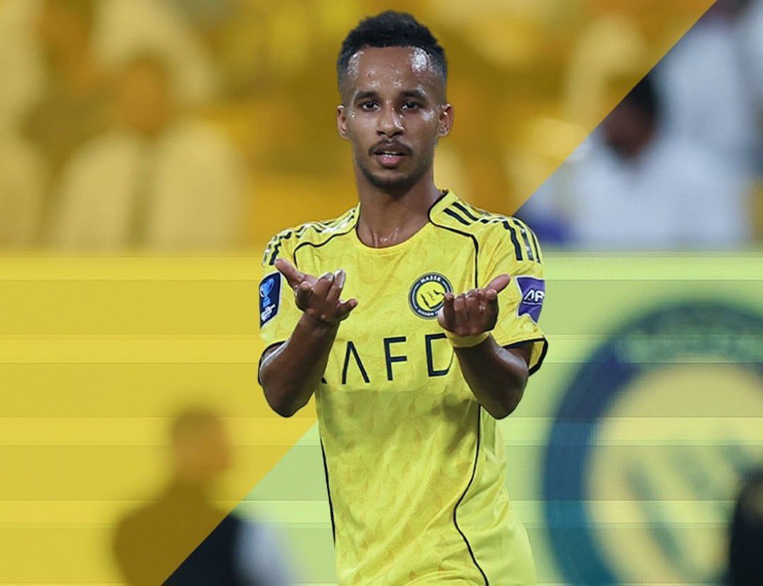 Alqeeran's tweet photo. الاتحاد الدولي والآسيوي والسعودي دائما بصف اللاعب للحفاظ على مصدر رزقه وان يستمر باللعب 

ماتفعله لجنة الرقابة المالية برفص تجديد عقد عبدالرحمن غريب هو (عربجه) وقطع رزق اللاعب وإجباره عن التوقف عن اللعب في مخالفة واضحة صريحة لجميع الأنظمة 

يحب حل اللجنة وإيقاف المسخرة فوراً https://t.co/8JqzbvO63I