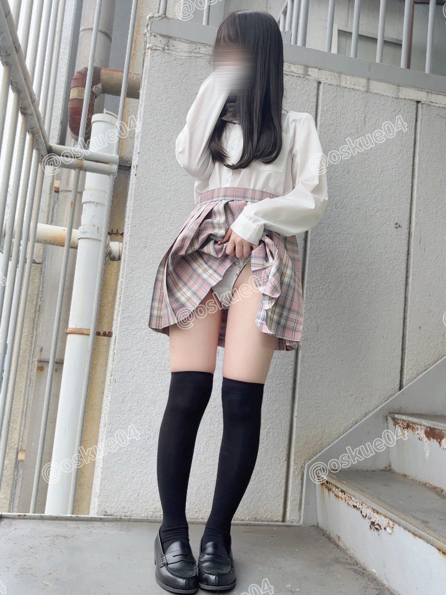 oskue04's tweet photo. 大阪住みの合法jkです✌🏻(><) https://t.co/htHagss7W5