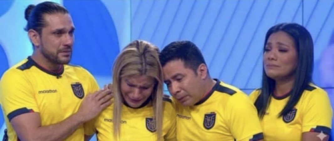 seoketernaly's tweet photo. El meme de en contacto actualizado jajajaja https://t.co/c82S389Sxk