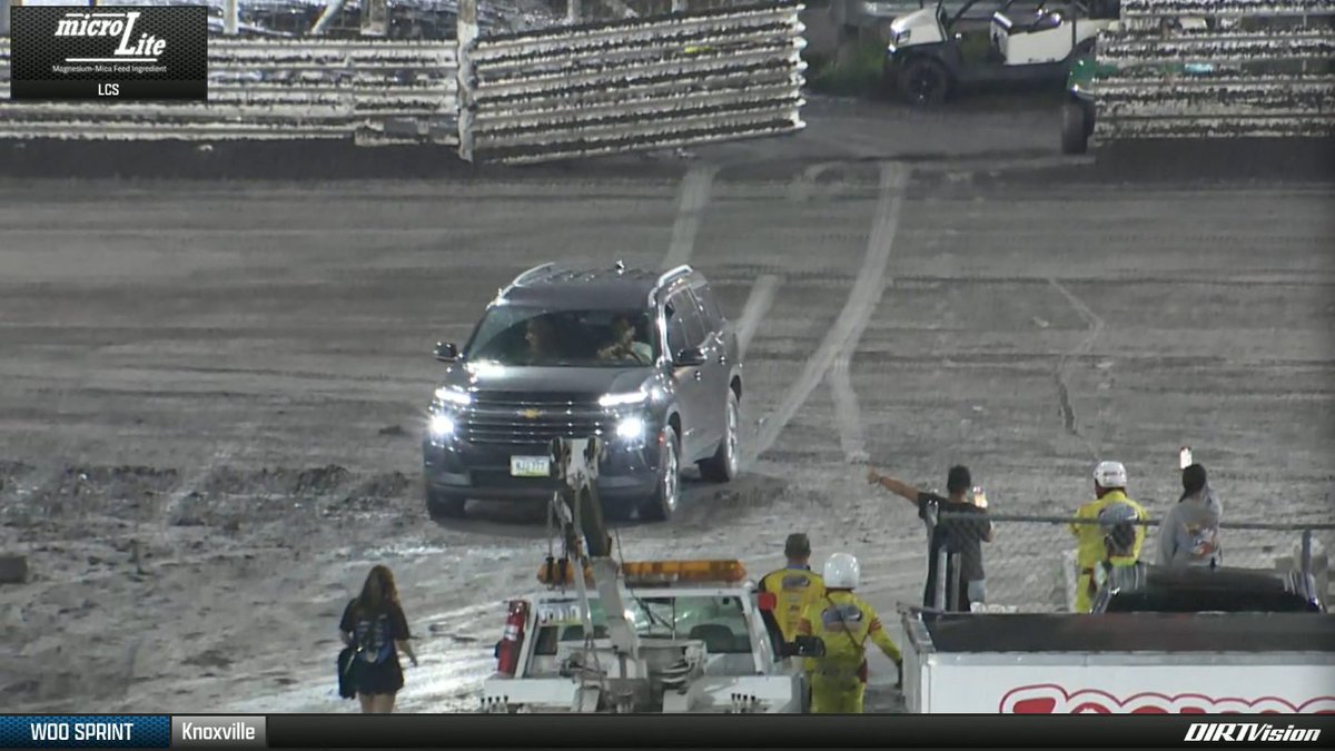xCBR77's tweet photo. .@KyleLarsonRacin has made it to the Knoxville Nationals!
#LarsonWatch #KnoxvilleNationals https://t.co/Ec75QWoP3t