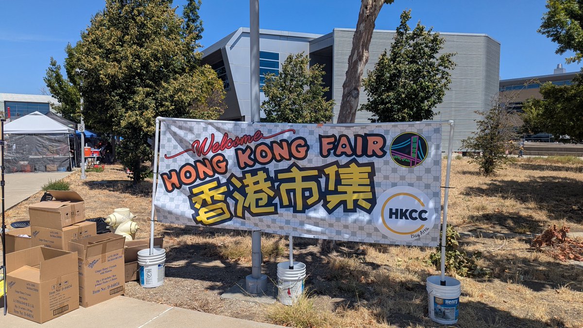 y_depot's tweet photo. I visited the Hong Kong Fair for the atmosphere of Hong Kong, and it accidentally resonated with my childhood memories

And I am grateful to meet with Hongkonger groups and @CYS4T who are part of movements fighting against CCP https://t.co/ipbIsnsJNq