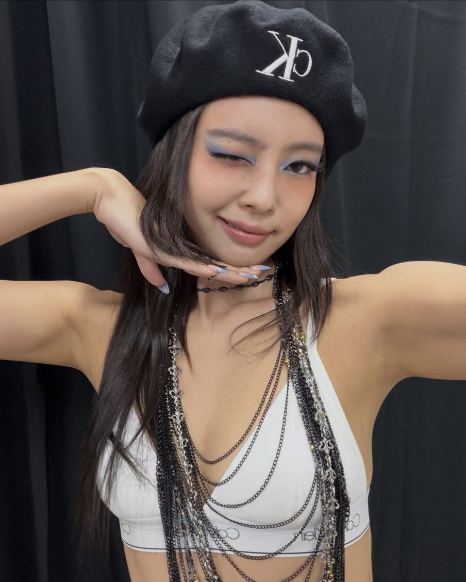 jenniepics's tweet photo. https://t.co/0T8bswvmAY