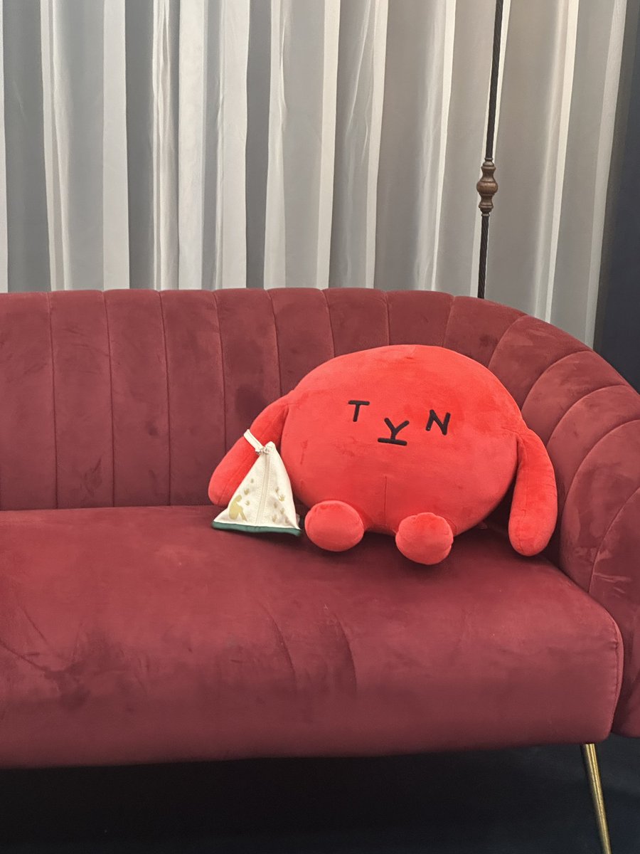 kai486910's tweet photo. 韓国ケーブルテレビのキャラクター
某北海道テレビ局のONちゃんに似てますね😅 https://t.co/8cTaatptCc