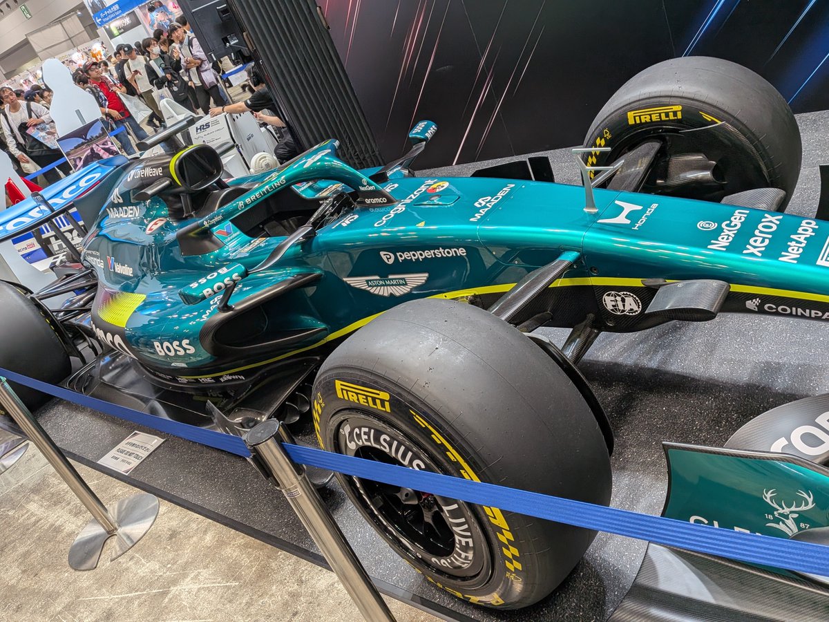 riak711's tweet photo. ショーカーでもF1マシンを生で見れてテンション上がる https://t.co/VJ2Mb29G0P