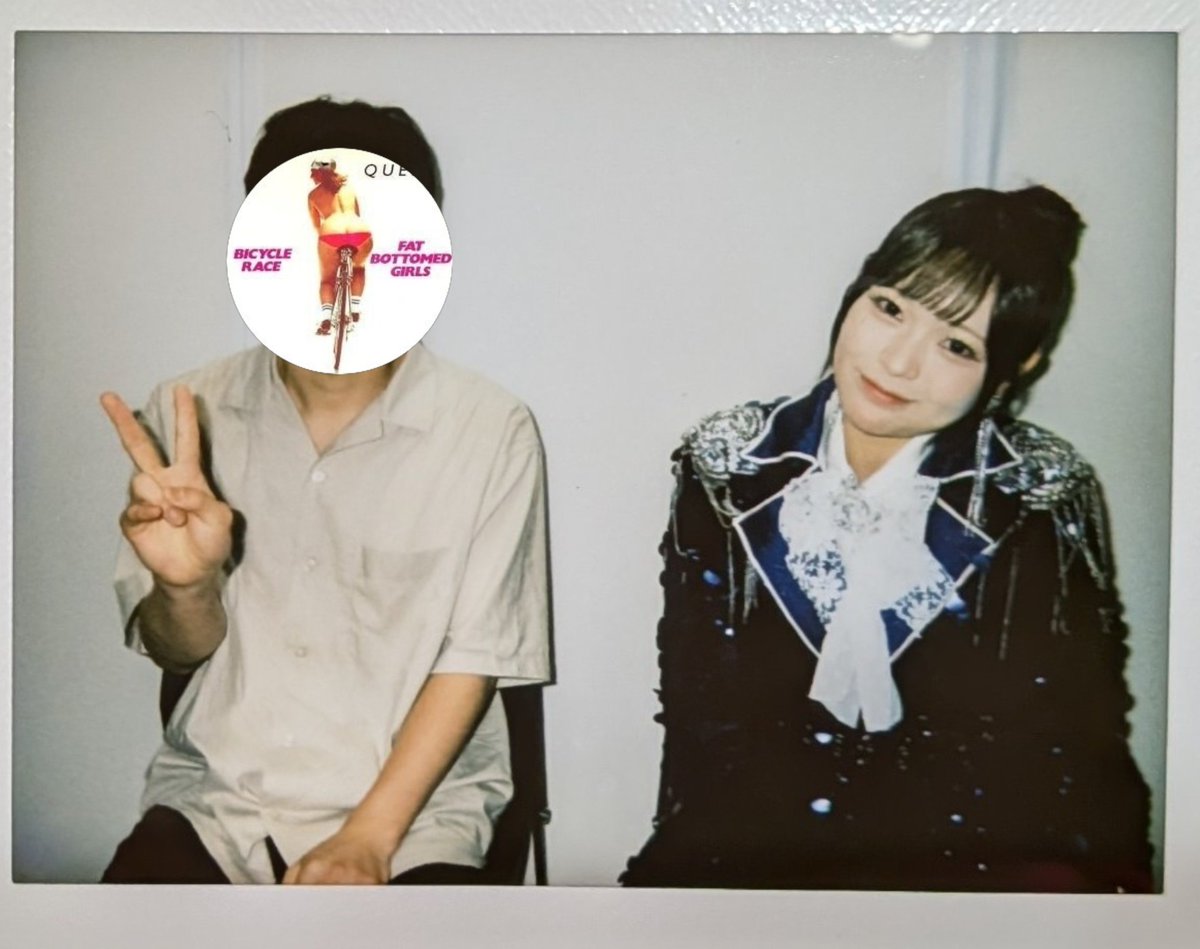 ab_tea_shrimp's tweet photo. 8/16 OCHANORMA 個別チェキ
筒井澪心
「おまかせで」

澪心ちゃん「じゃあなんもしなーい」
私「え………あっ……（とりあえずピースする）」
澪「ふーん……ハートじゃないんだ……」
私「アッ………」

………わかんないけどさ、ありがとう……
もうあなたに夢中です……
#今日の茶柱
#Roko_Memory https://t.co/tnJCwKdJIx