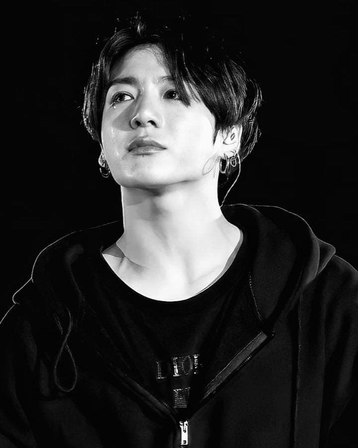 lilaynth's tweet photo. where we left us — au jikook ♡ #jikookau 

Desde pequenos, jimin e jungkook aprenderam a dividir tudo: brinquedos, segredos, sonhos e até o silêncio.

crescer juntos parecia simples.

até que, em algum momento, eles se perderam no caminho. https://t.co/dBg01neiPP