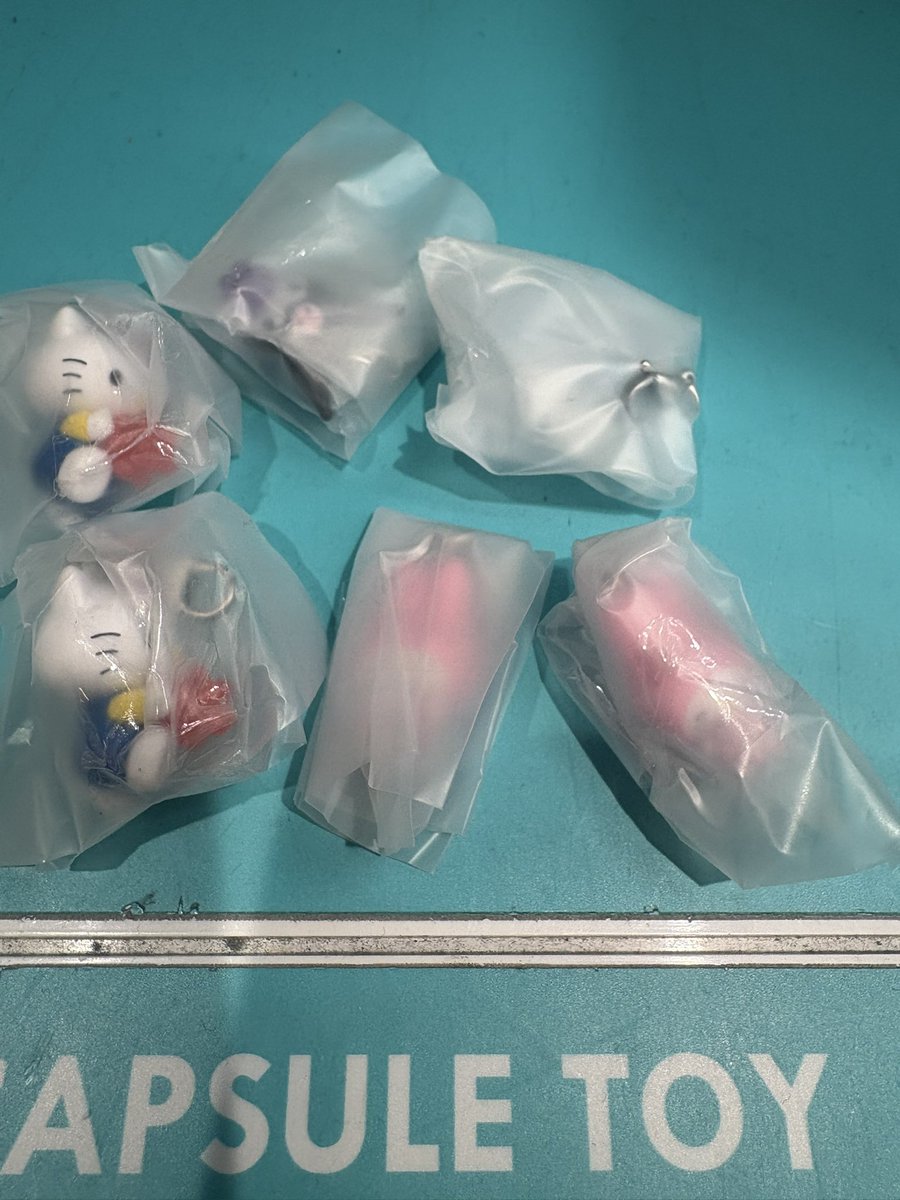 kurimanha's tweet photo. サンリオキャラクターズ きらきらこんぺいとうチャーム

譲 キティ クロミ マイメロ シナモ　
求 ポムポムプリン　　

名古屋駅、栄周辺
手渡し可能です。
それ以外は郵送交換でお願いします🙇
よろしくお願いします https://t.co/nCdzvCYcxV