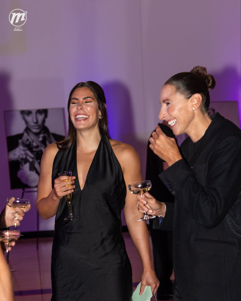 PhoenixMercury's tweet photo. The world gets to celebrate Diana tomorrow. Tonight, Diana gets to celebrate with her people. https://t.co/HIsLuRFHoM