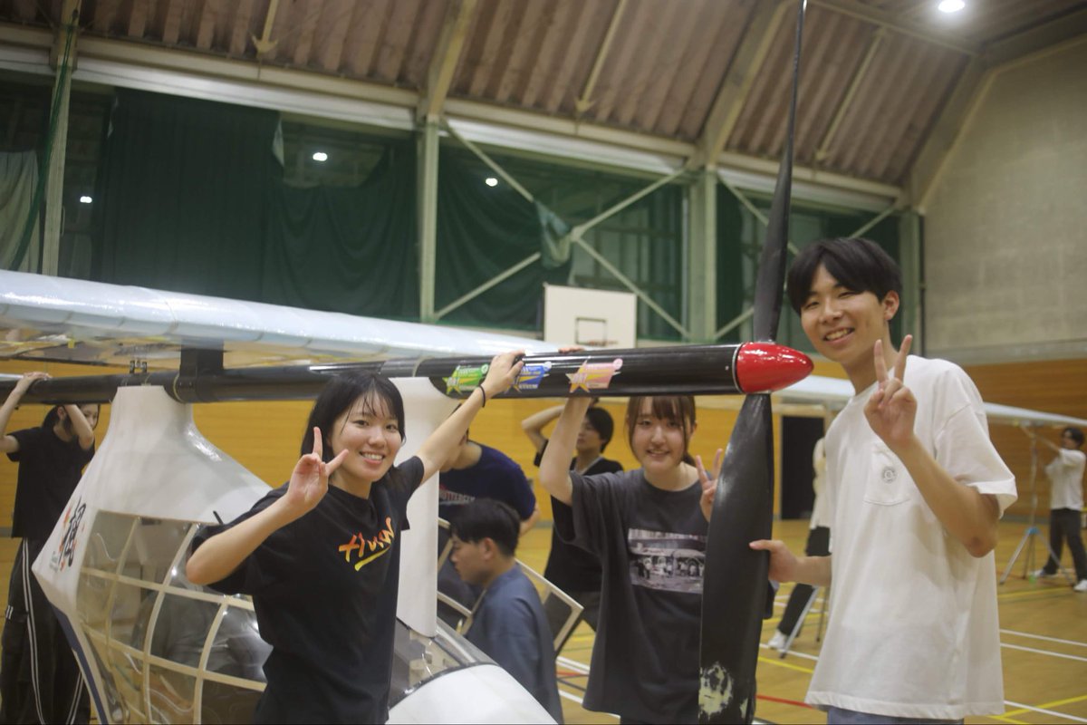 HirodaiKaede's tweet photo. 総組を行いました！
前回の総組の反省を踏まえて事前の打ち合わせを行ない、より速い組み立てを目指しました。
また、1年生にとっては2回目の総組で、皆がより積極的な姿勢で取り組みました。
新しく見つかった課題点を、今後の改善に繋げていきたいです！ https://t.co/35MPJHKUSj