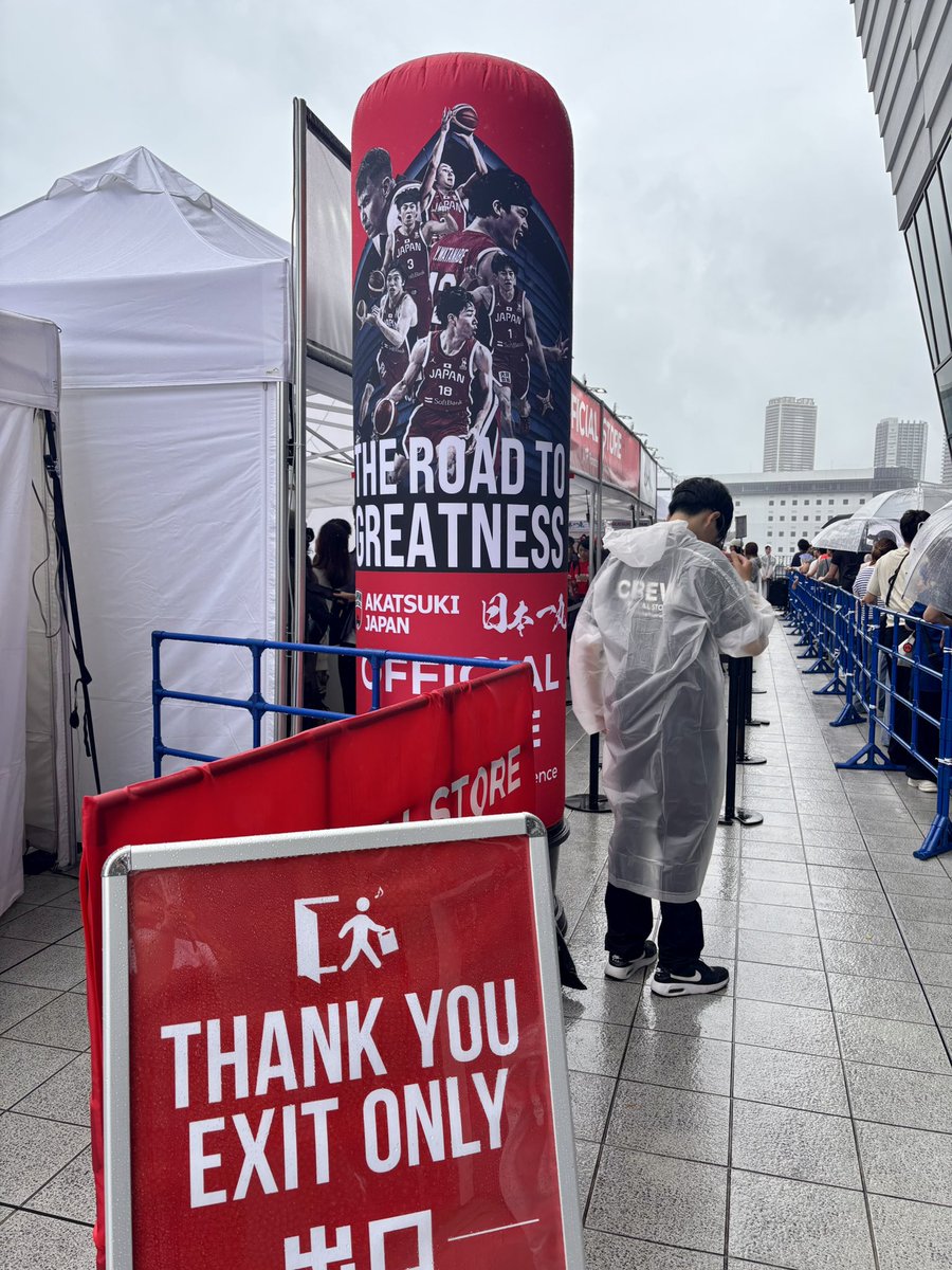 Le_Trefle's tweet photo. そこまで並べず買えました
17時までどうしようか😅 https://t.co/iIqbidMGw5