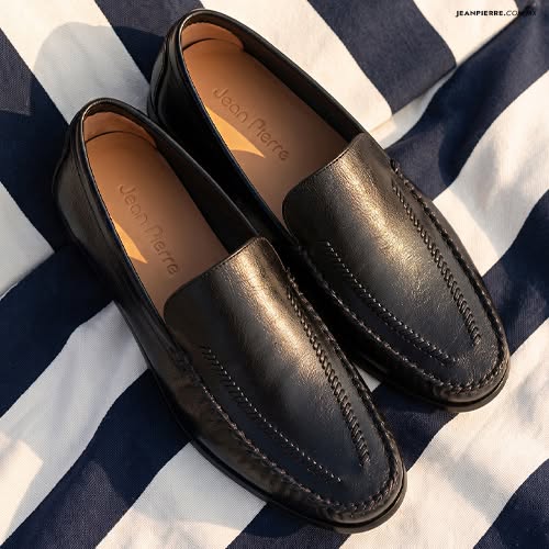 AltabrisaMerida's tweet photo. Disfruta la comodidad y elegancia de un gran par Jean Pierre. Visita nuestra boutique y encuentra la mejor opción para tus pasos y tu estilo.

¡Descubre la experiencia Jean Pierre! 👞 https://t.co/JkMrG5JDiB