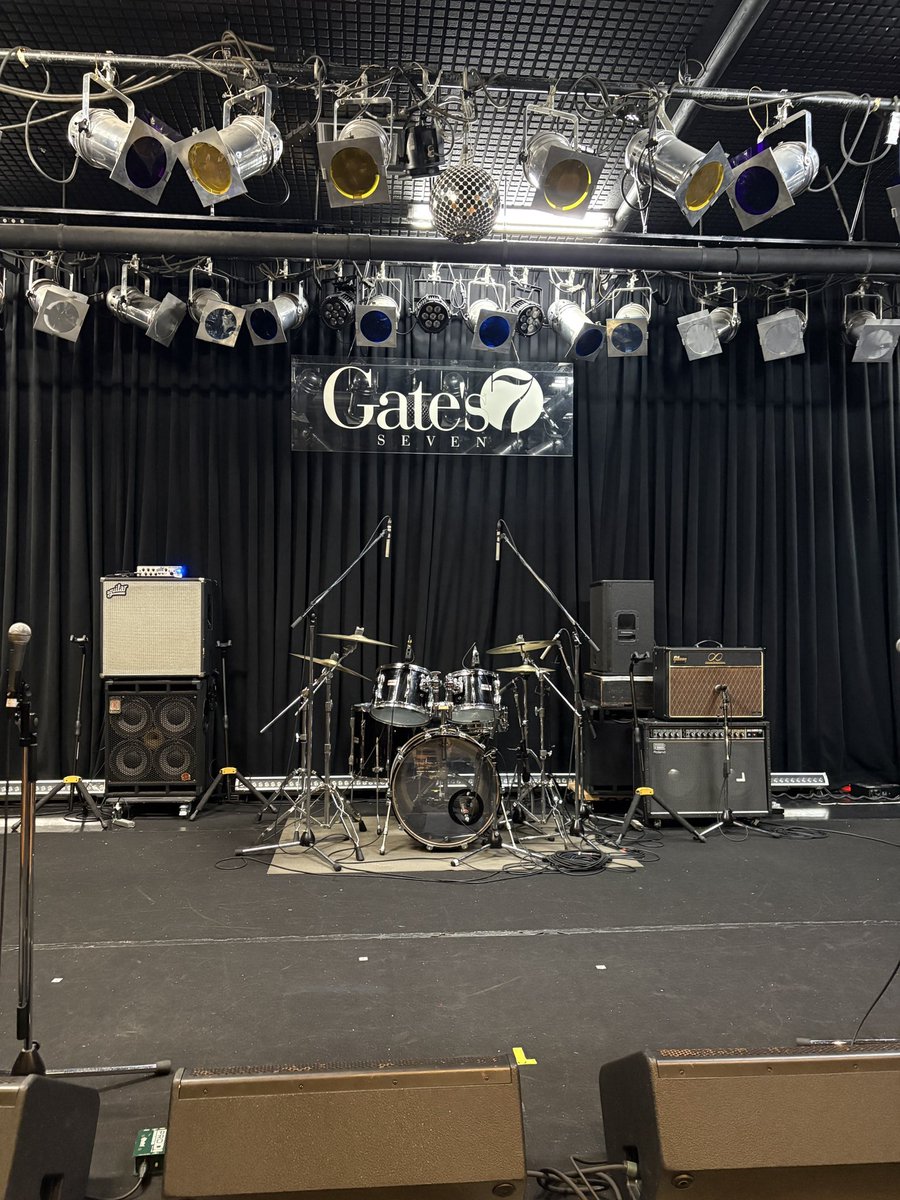 AcrossTheBlue4's tweet photo. リハ終わり！
Arrow Fielderの出番は17:15〜予定
よろしくお願いします🥁 https://t.co/L7janF6bUv