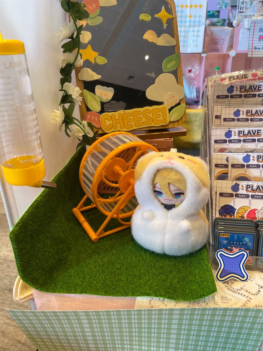 jamdii's tweet photo. Table for Day 2 of #OshiCon2026 !! Brought new earring designs today and hampter willy! 🫶✨ https://t.co/T2dHbJYLwj