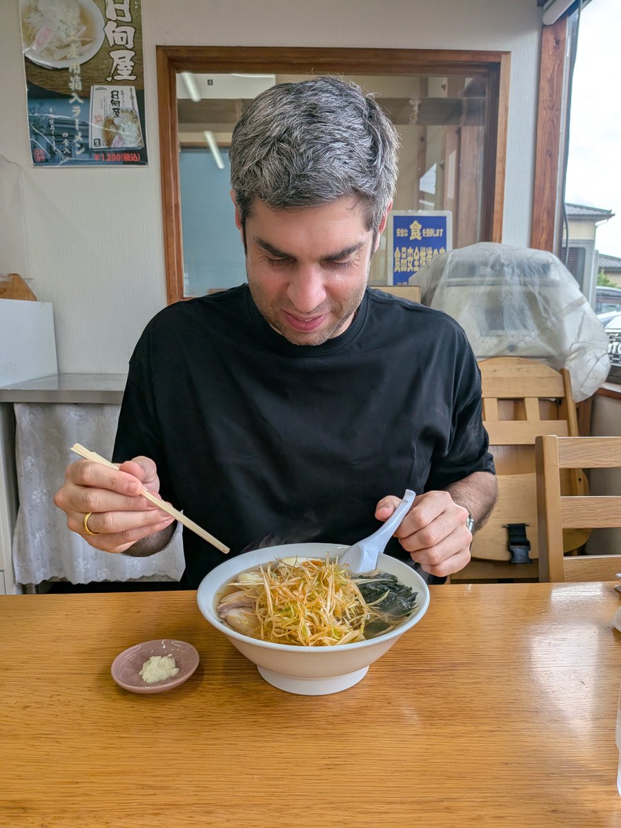 TeimurazLezhava's tweet photo. 待ちに待った佐野ラーメンをいただきます。 https://t.co/85Nm2FF7eH