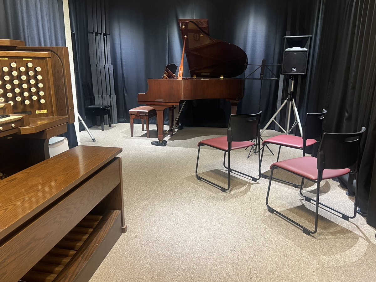 pstudiolesson's tweet photo. Pスタジオです♪

🎹ゆっくりピアノと向き合える、成増サロン🎹
閑静な住宅街にある１室限定のピアノスタジオです。

予約状況→https://t.co/li1ehPtQmU
ご予約はお電話で♪03-3992-4994

只今キャンセル料無料キャンペーン中♪
#成増 #東武東上線 #グランドピアノ #レンタルスタジオ #ピアノ練習 https://t.co/FgHAcqwnp9
