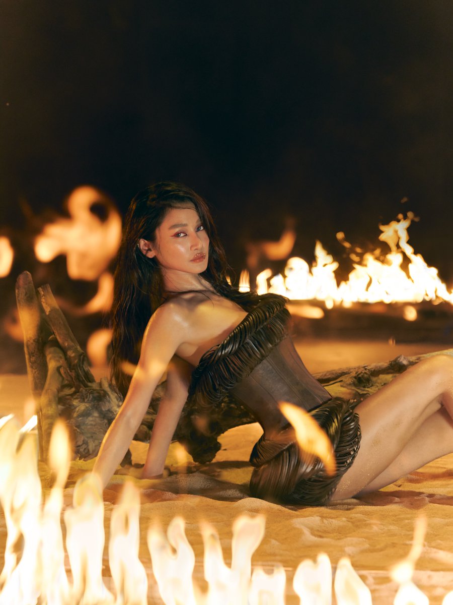 latest_chika's tweet photo. THIS GIRL IS ON FIRE! 🔥

Chie Filomeno sizzles in her daring, fiery photoshoot as she marked her 30th birthday.

"30 and on fire", Chie wrote in her Instagram post.

📸chiefilomeno/Instagram https://t.co/tap3RTwr3W