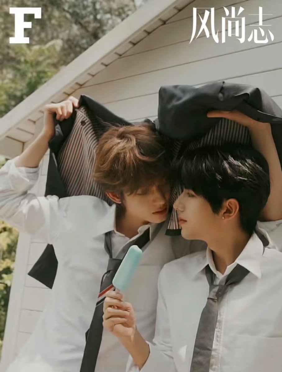 nxrboo's tweet photo. They’re literally giving school romance, aaa love it!!! 

TIANYUAN GRACES FENGSHANG MAG
#FengshangXTianYuan https://t.co/kHVK0GGr5S