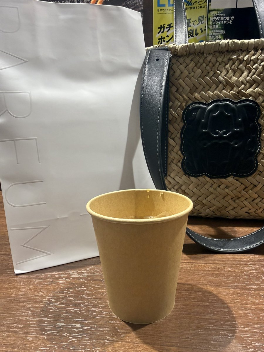 1004Chiemi's tweet photo. ふらっと岡崎イオンへ
なんかザワザワしてるなぁって思ったら
消防署とシーホースの？　イベントしてた。笑

チラッと　平良くん　みれて　ラッキー✌️
ってニヤニヤしながら　通り過ぎた。

しかし　アラ隠すのに　高い化粧品買ってもさ　隠しきれてないって言う　現実にやられながら　帰る🤣 https://t.co/BquBqbT6ic