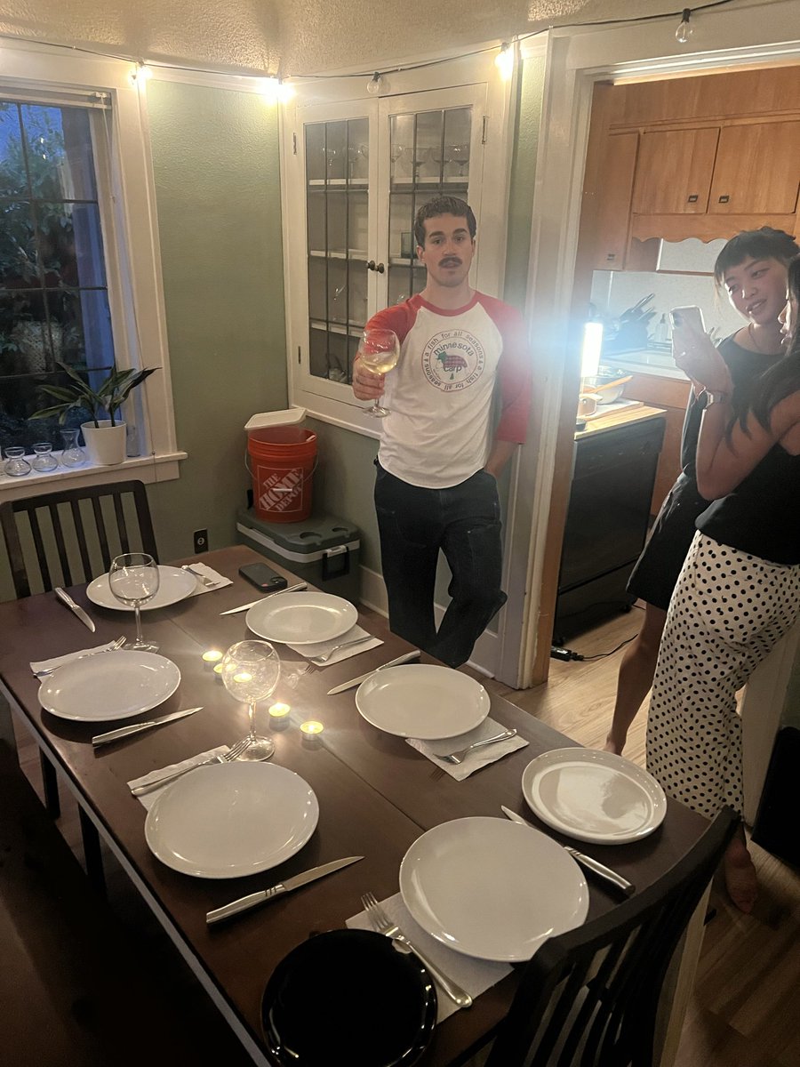 mmacha19's tweet photo. Whatever happens if I'm not casually cooking up meals w my best friends, I don't want it https://t.co/kgXbKjqFaN