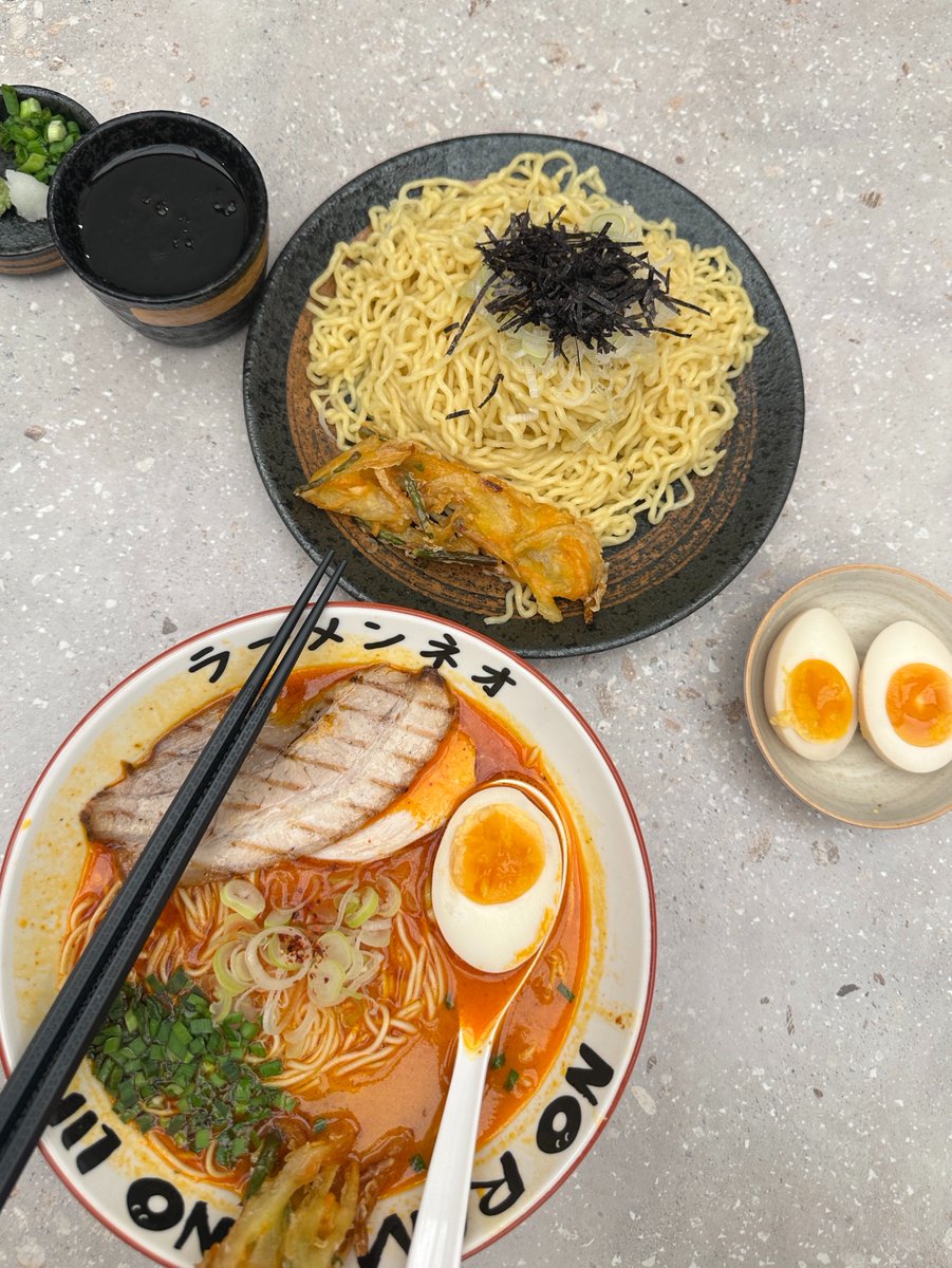ispraews's tweet photo. - gojiro ramen (อร่อยโนหนึ่ง )
- nonbu ramen (เทียบเท่า gojiro ซุปข้นนัว)
- ramen NeO (อร่อยใช้ได้ ให้เยอะ มีสาขาในห้าง https://t.co/GkD20cRoV4