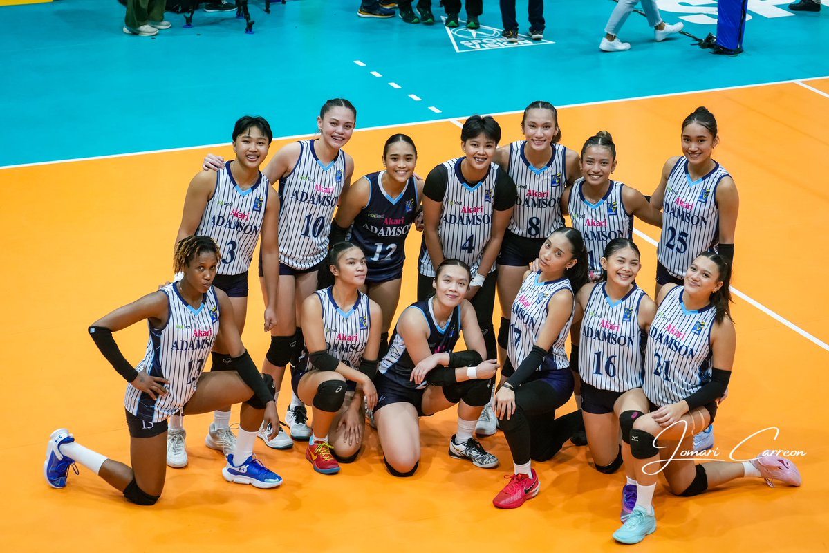 filmsofjomari's tweet photo. The Adamson Lady Falcons 🐤 https://t.co/7GjwvP1EBc