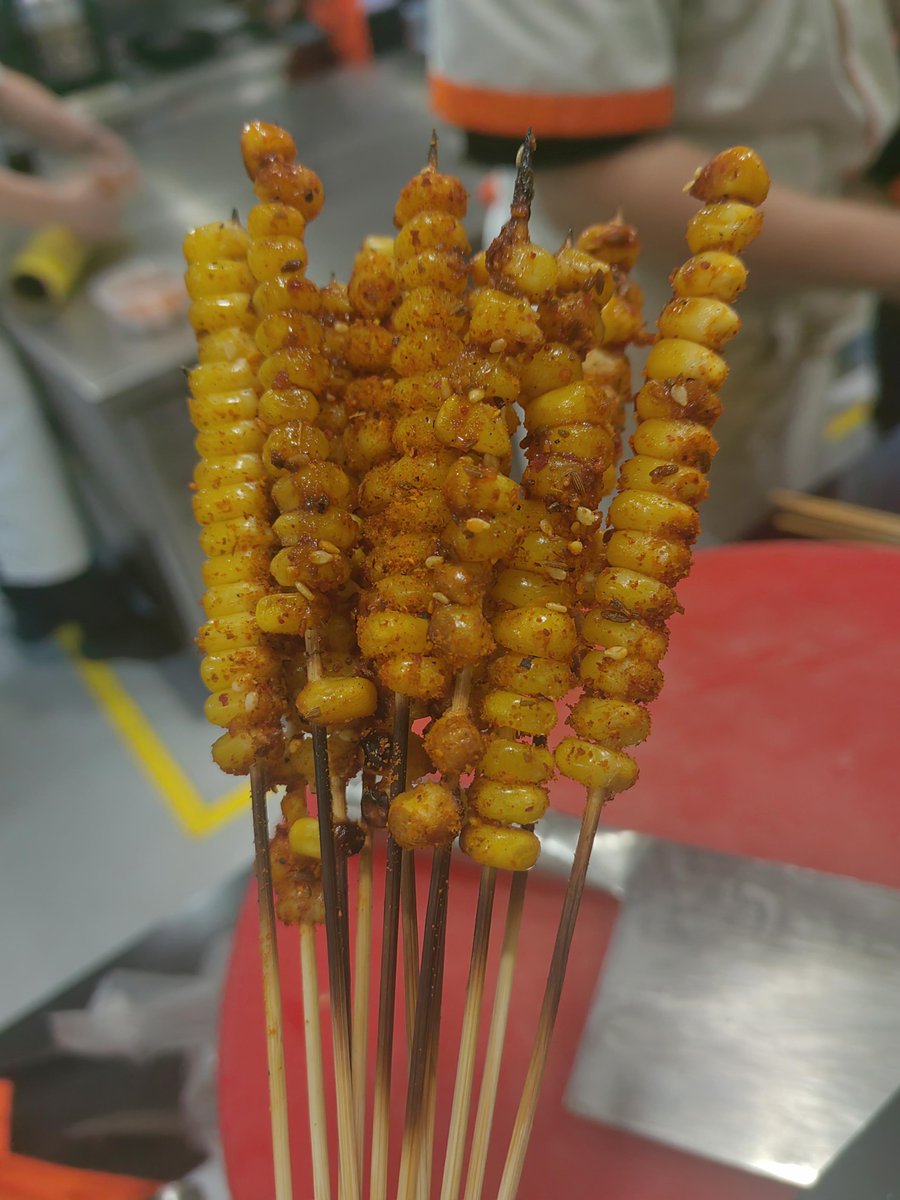 igemathew4's tweet photo. Trying the iconic crispy fried skewers at the night market—crunchy, savory, and pure street food joy! https://t.co/sgzDAkSz9p