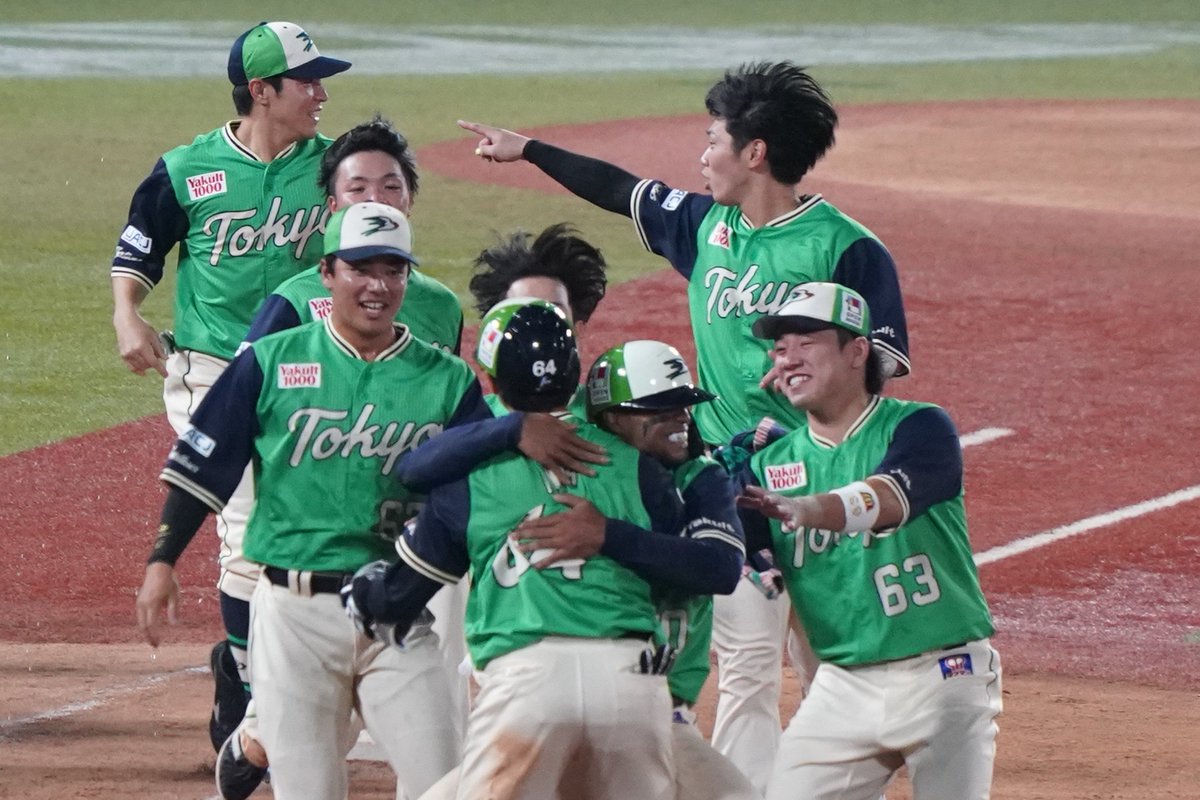 4374Yoshi's tweet photo. モンテル選手の勢いが増した走塁でした。
身体能力発揮していますね。
パフォーマンスも勢い出てきた。
チームを盛り上げてくれそう。 https://t.co/sfjuIqyHmH