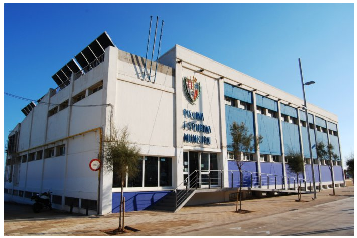 IndependentBDN's tweet photo. #Badalona paga la manca de piscines i gimnasos públics: el cas del Metropolitan
Uns 150 socis de l'entitat privada fan una queixa davant l'augment de preus anunciat per manca d'alternativa pública https://t.co/t8JL4ObW9t https://t.co/iHu5bLps8F