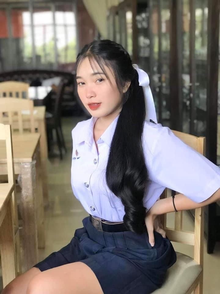 koop1028's tweet photo. หน้าอ้วนแค่ในรูปแหละ ตัวจริงน่ากอด https://t.co/6wIDyxDnXb