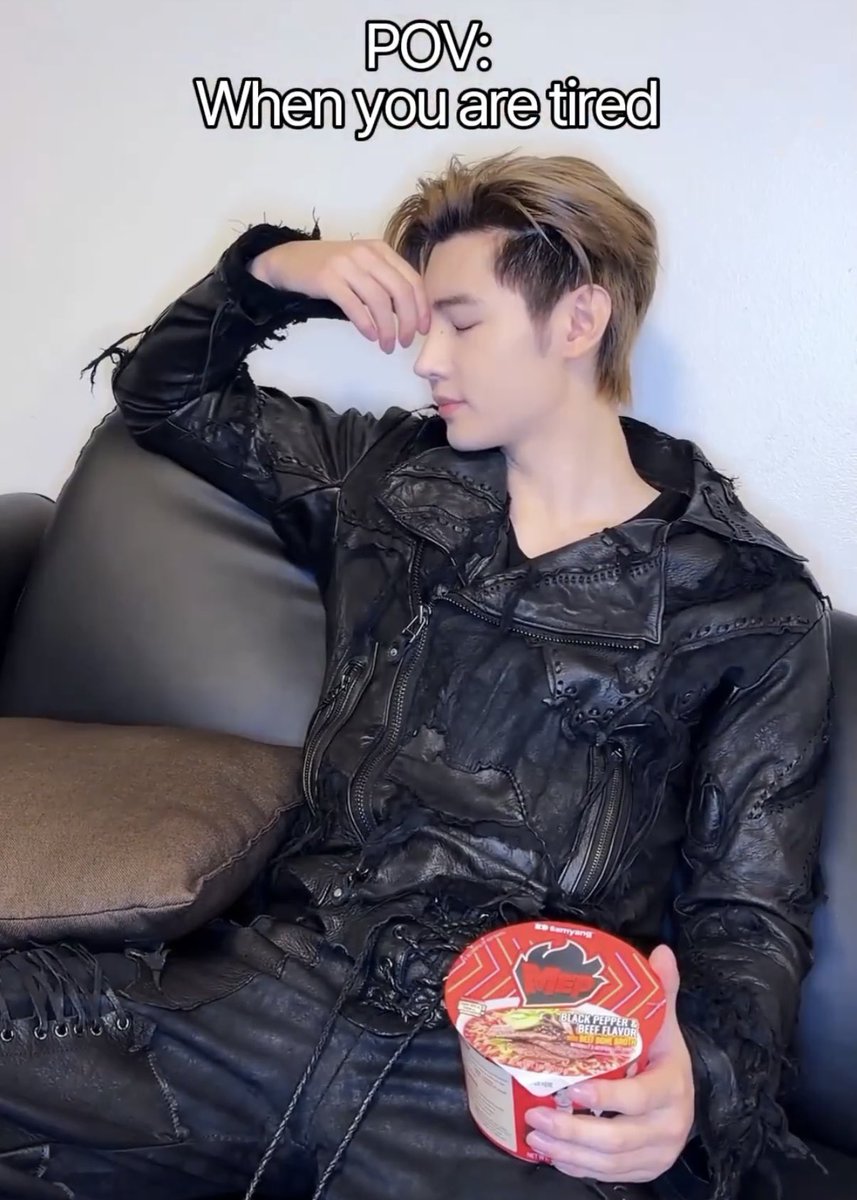 macutiehoon's tweet photo. วัยรุ่นเซง https://t.co/foYcmdYVNj