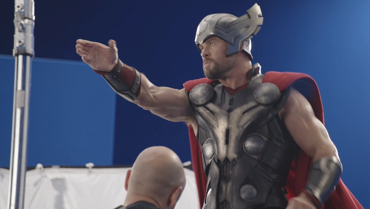 AvengersUpdated's tweet photo. Thor wears a new redesigned helmet in the ‘AVENGERS INFINITY DEFENSE’ attraction. #D23 https://t.co/P9qIQifOYS