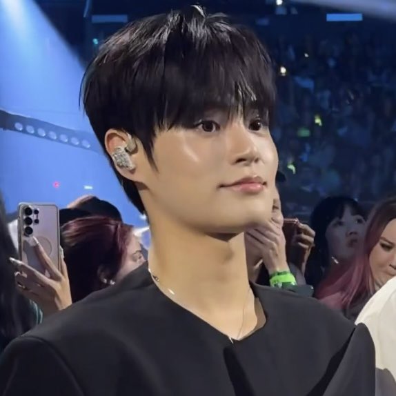 oo2oo90's tweet photo. 이대휘 얼굴 짱이다 너무조아요 https://t.co/3f0mA21VW1