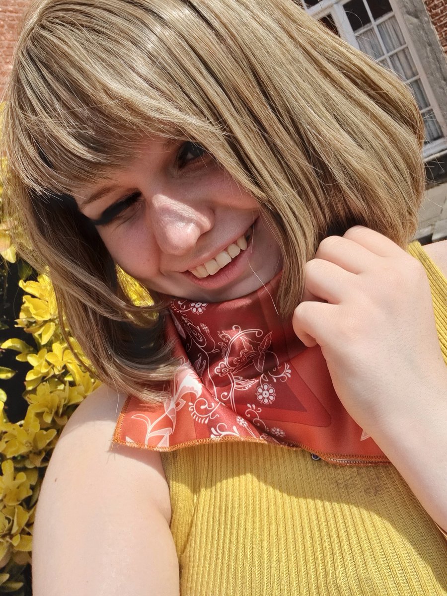 Cursed_Cos tweet picture