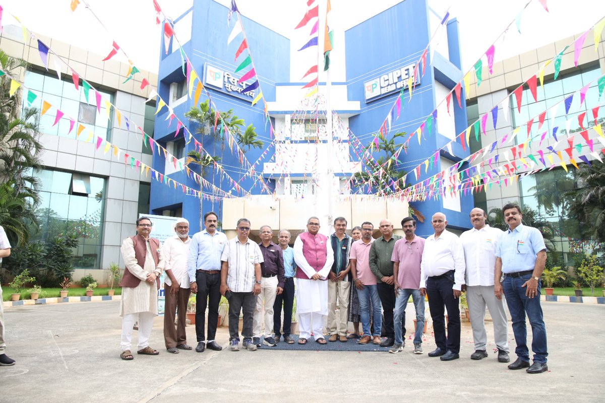 CIPETHO's tweet photo. Reconnecting memories. Celebrating milestones. Building the future together!
Following the Independence Day celebrations, Prof. (Dr.) Shishir Sinha, Director General, CIPET, joined alumni, faculty, and distinguished guests at the CIPET Alumni Meet 2026 held at the Chennai Centre https://t.co/GBisK0gHQ7