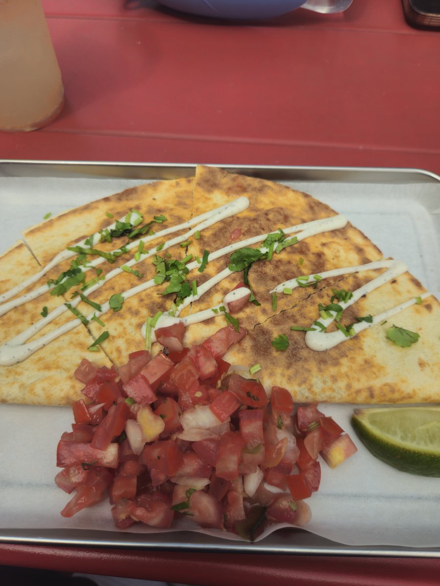 Fweshhh_SSB's tweet photo. J'ai mangé une quesadillas jme sens un peu comme sora kingdom hearts 4 https://t.co/9OEGeIsbjs