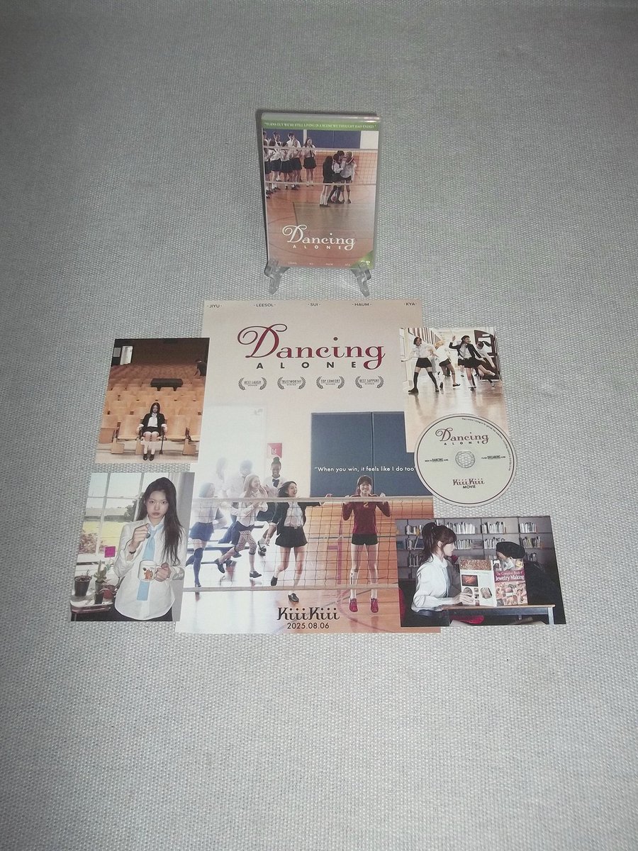 yjgr_'s tweet photo. KiiiKiiiのはじめての夏DANCING ALONEが再評価されてるみたいやね。
このクオリティでデジタルリリースだったのが本当に惜しい。I DO MEの続きのような映画のようなMVだった https://t.co/lBCH3vffK5