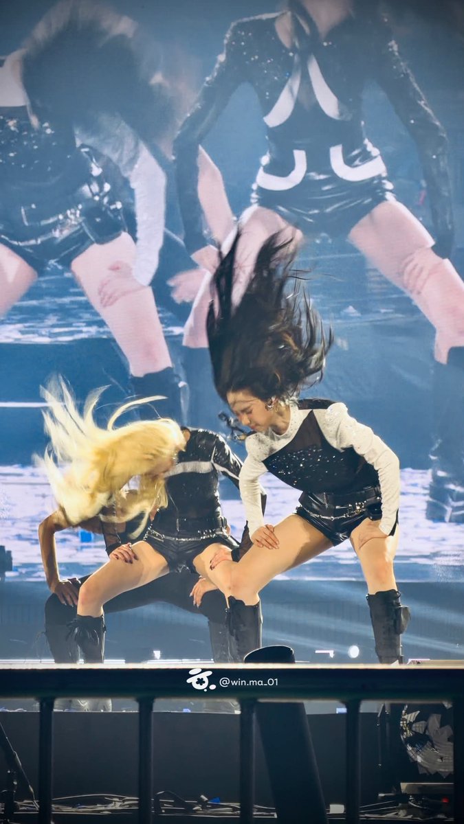 KatarinaOasis's tweet photo. Super Karina doing mam mam mam mamba... https://t.co/7IyvqUY9PQ