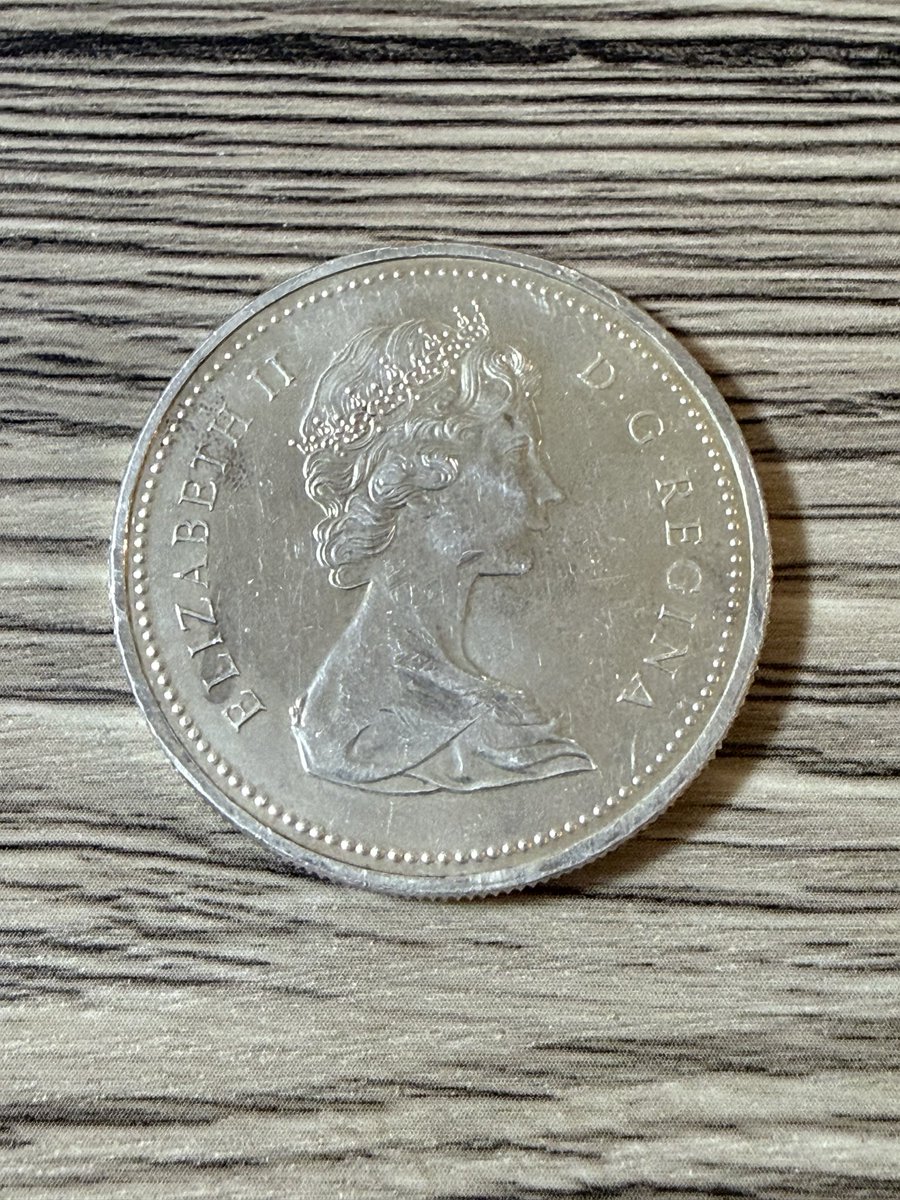 Kabibonz's tweet photo. カナダの銀貨ってデザイン良いよね https://t.co/ruUxEmjzTf