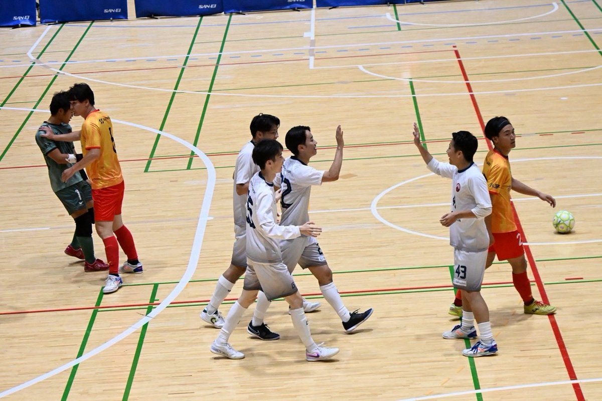 F_BUFFALOES's tweet photo. ⚽️試合結果🐃

関東フットサルリーグ2部 第5節

vsファイルフォックス八王子 9-3○
得点者(ジュンヤ2、タイセイ、ゴウ3、アオイ、ソウキ、リキ)

ファイルフォックス八王子の皆さんありがとうございました。

現地、配信での応援ありがとうございました😊 https://t.co/EuwbJQ6aCW
