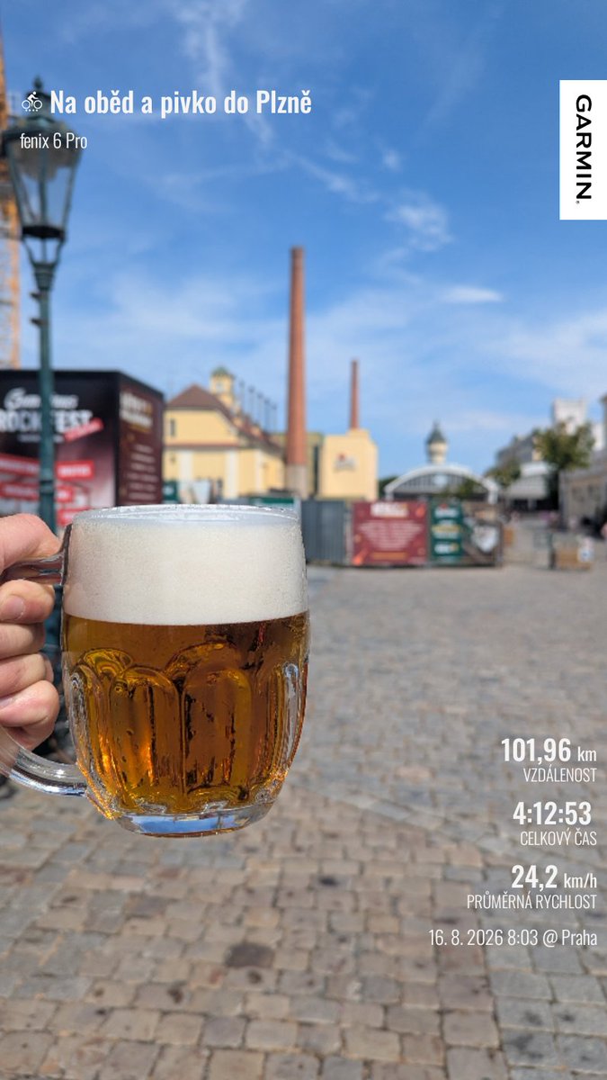 spleenlesswilly's tweet photo. V půl 10 večer se to zdálo jako dobrý nápad po pár pivech...
Prvních 100 km krize, pak už jsem viděl komín pivovaru a bylo to dobrý... https://t.co/pBBCdaqL6y