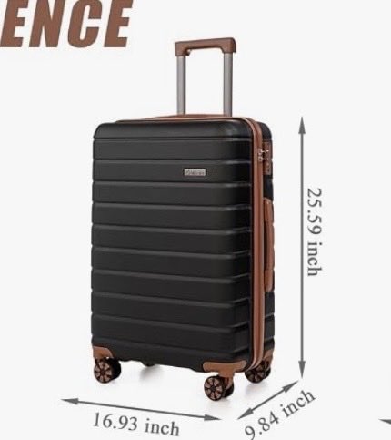 LucySimmonds_'s tweet photo. @wezer226k @easyJet Is it okay if you can let me know if there’s lots of bags that are there?  Or maybe if you see out. https://t.co/f2XjwcLgCV