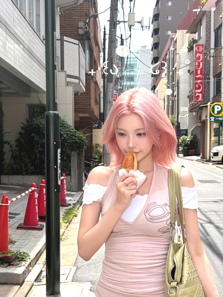 snoVVi_HAHAHAHA's tweet photo. bunny! 🐰 𝄞𝄢  

#GirlsOnFire #XIN_GOF_in_Tokyo #XIN #NIZZ #엑신 #ニズ https://t.co/W9giSBfOQK